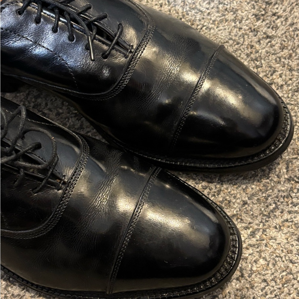 Allen Edmonds Park Avenue Cap-toe Oxford Dress Shoe - Picture 11 of 16